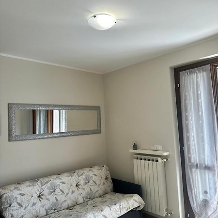 Bergamo Easy Airport Apartment ภายนอก รูปภาพ