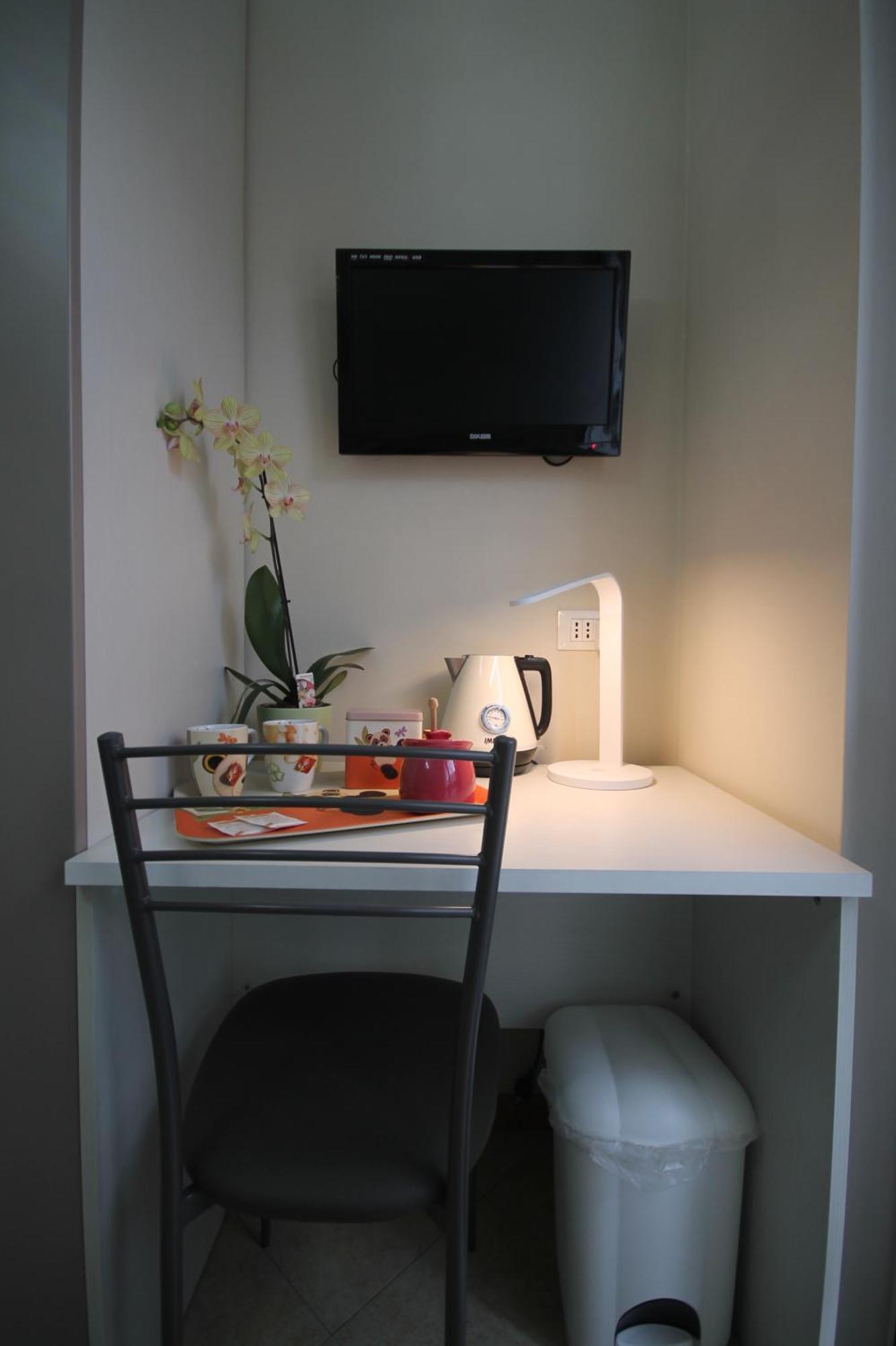 Bergamo Easy Airport Apartment ภายนอก รูปภาพ